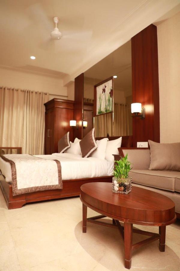 Hotel Golden Tower Near Heritage Street Amritsar Exterior photo