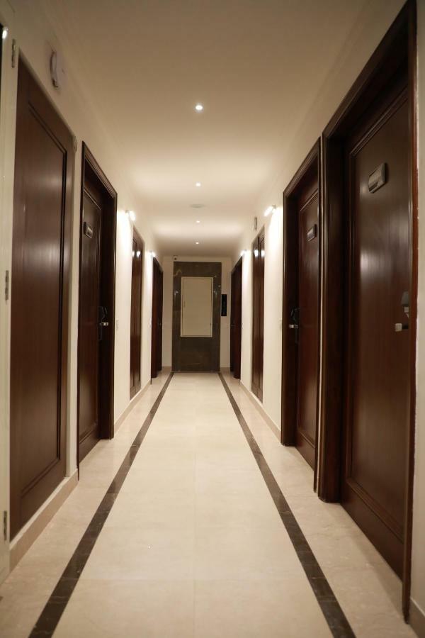 Hotel Golden Tower Near Heritage Street Amritsar Exterior photo