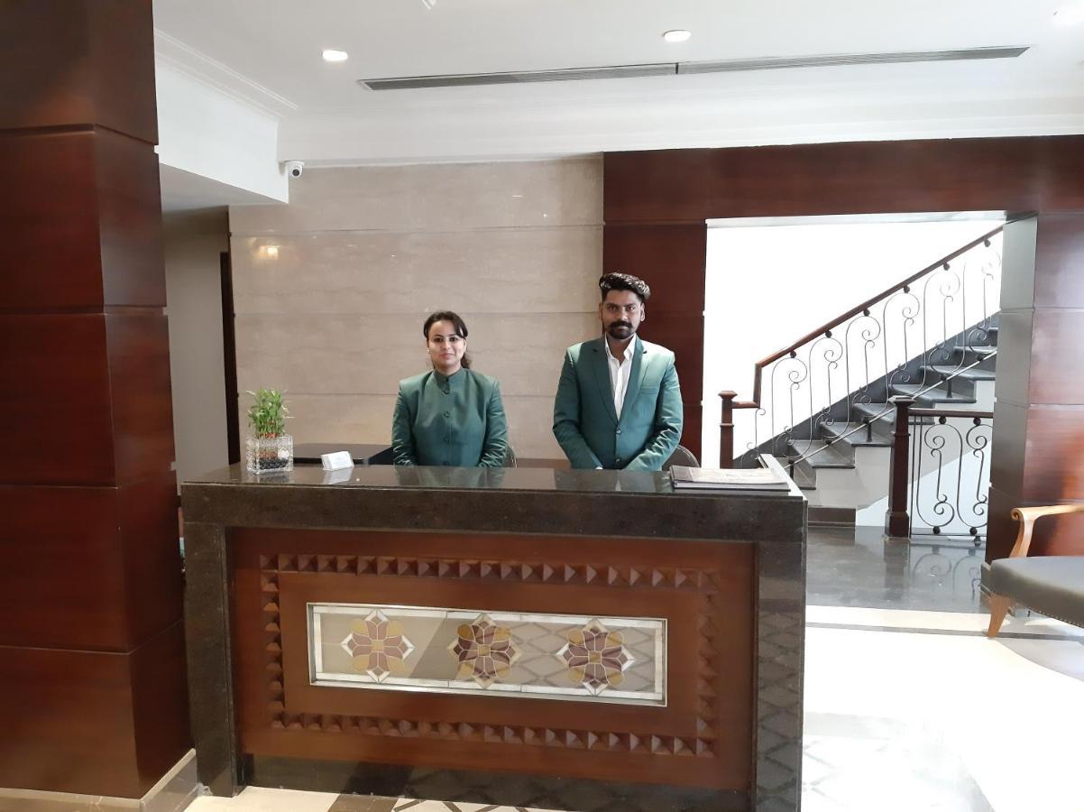 Hotel Golden Tower Near Heritage Street Amritsar Exterior photo